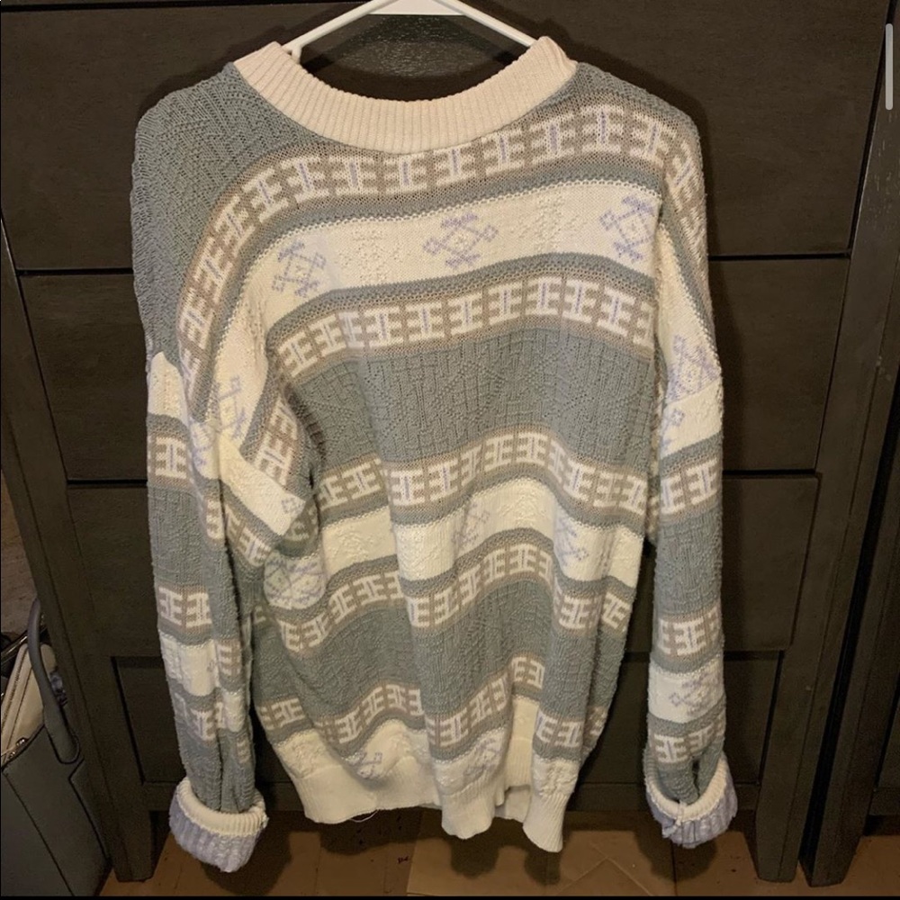 Rare!!! Urban renewal sweater